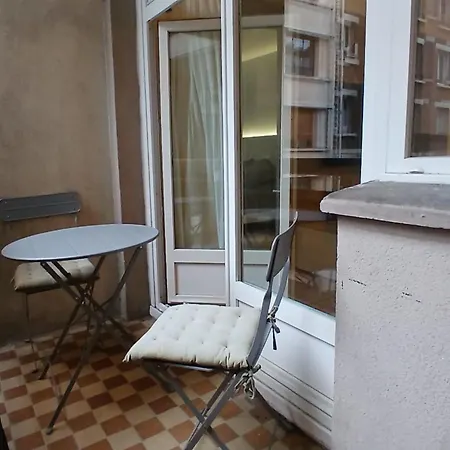 Appartement Beautiful T3 With Balcony - Near Parc Monceau *